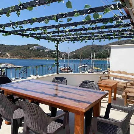 아파트 Datca Yat Limani Panaromik Muhtesem Terasli Tatil